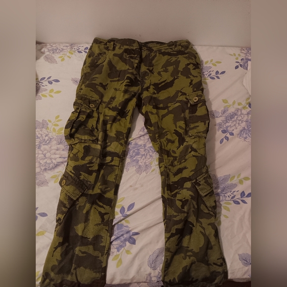 Matchstick mens army camo print cargo pants - Picture 4 of 9